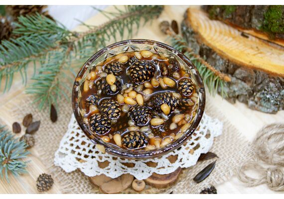 Варенье из Сосновой шишки с печеными кедровыми орешками  485 г Крафт упаковка, фото , изображение 2